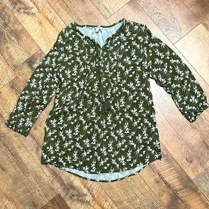 Sonoma women’s blouse, size Small